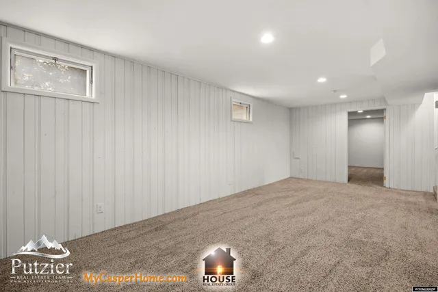 $300,000 | 2120 Mariposa Boulevard, Casper, WY 82604