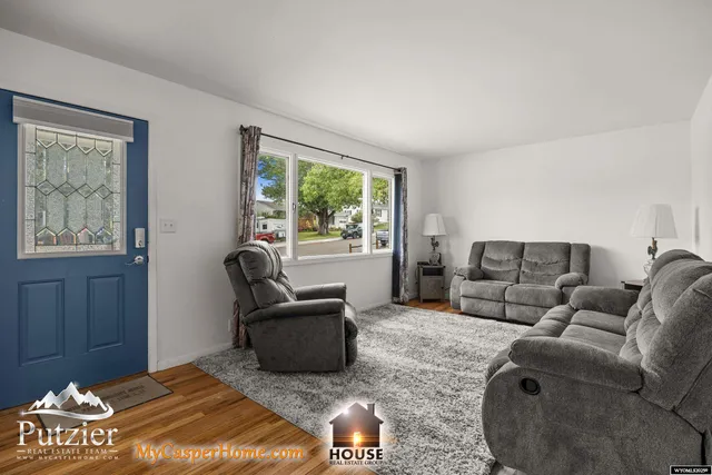 $300,000 | 2120 Mariposa Boulevard, Casper, WY 82604