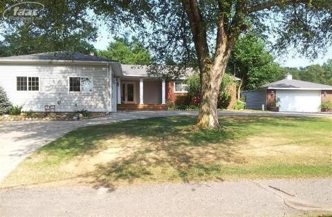 16763 Maple Tree Drive Fenton, MI 48430 - Photo 1 of 22 20257084.JPG