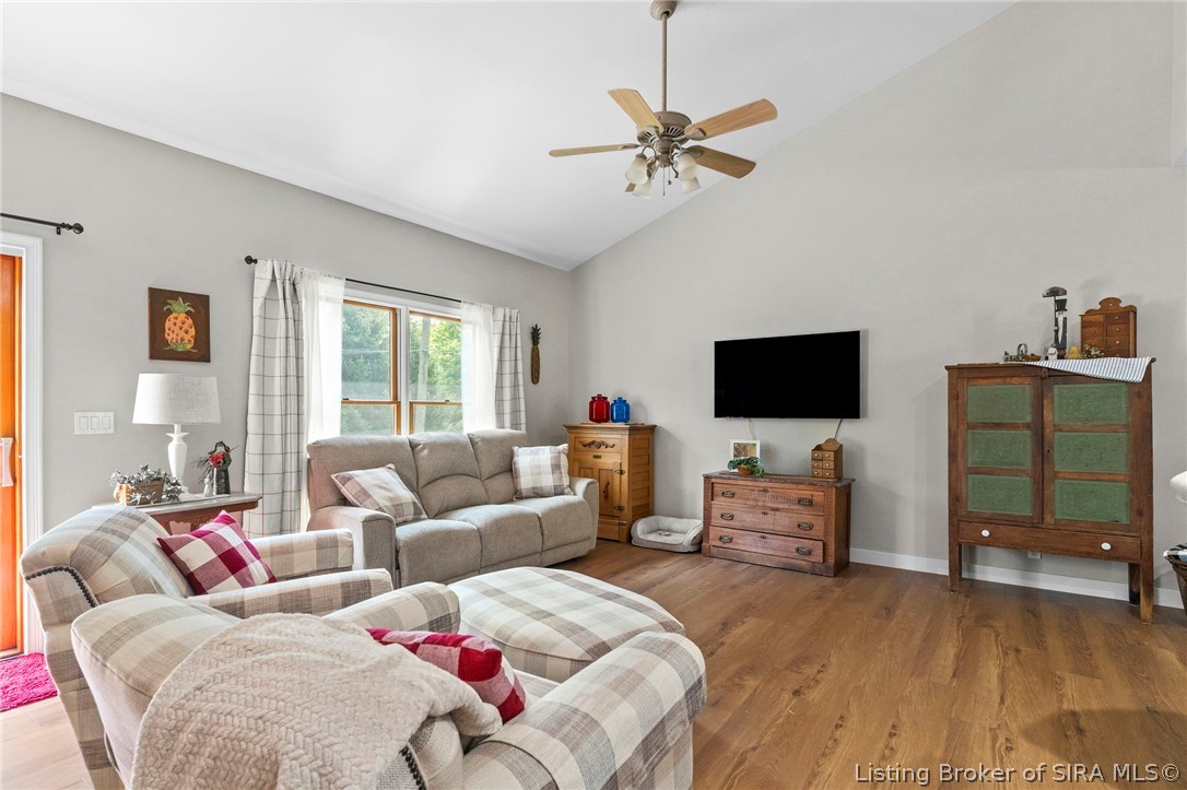 1344 Lockard Street Madison, IN 47250 - Photo 4 of 28