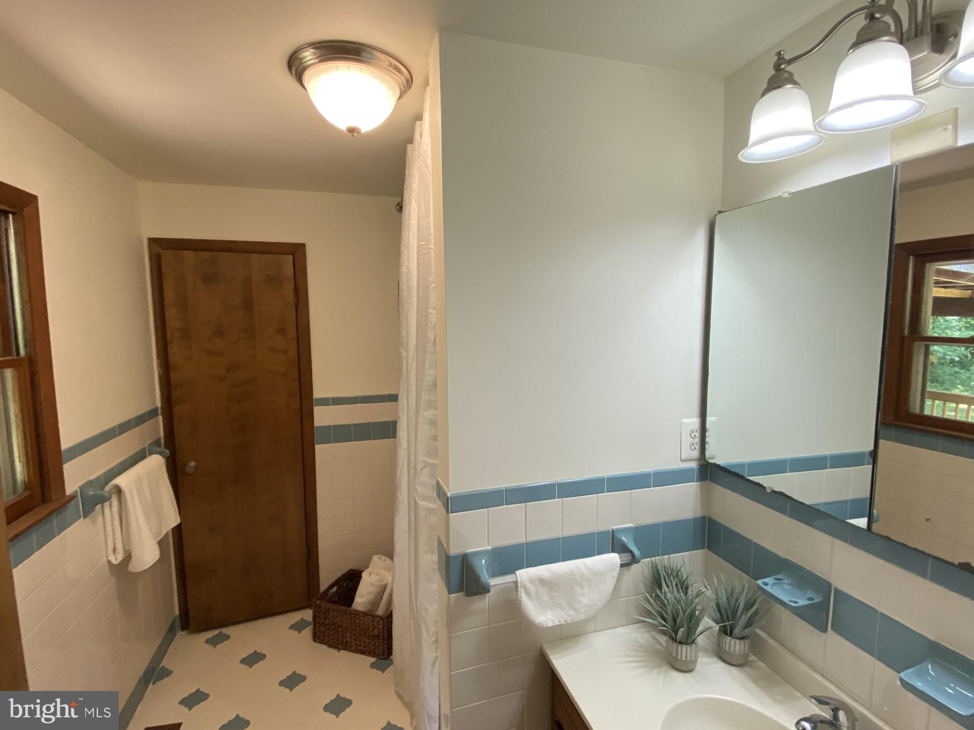 4596 Sumerduck Road Sumerduck, VA 22742 - Photo 43 of 59