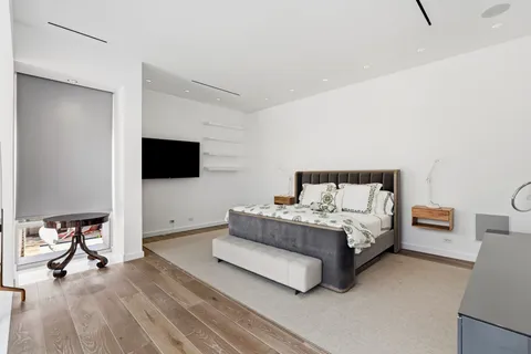$2,500,000 | 1509 Banks Street, Houston, TX 77006