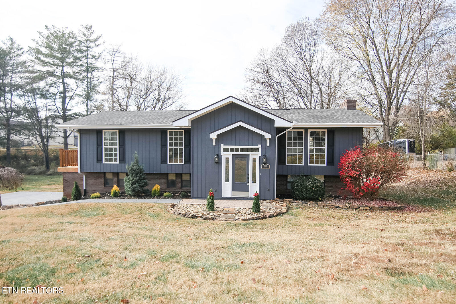 817 Drinnon Drive Morristown, TN 37814 - Photo 1 of 22 7D0C2884_websize