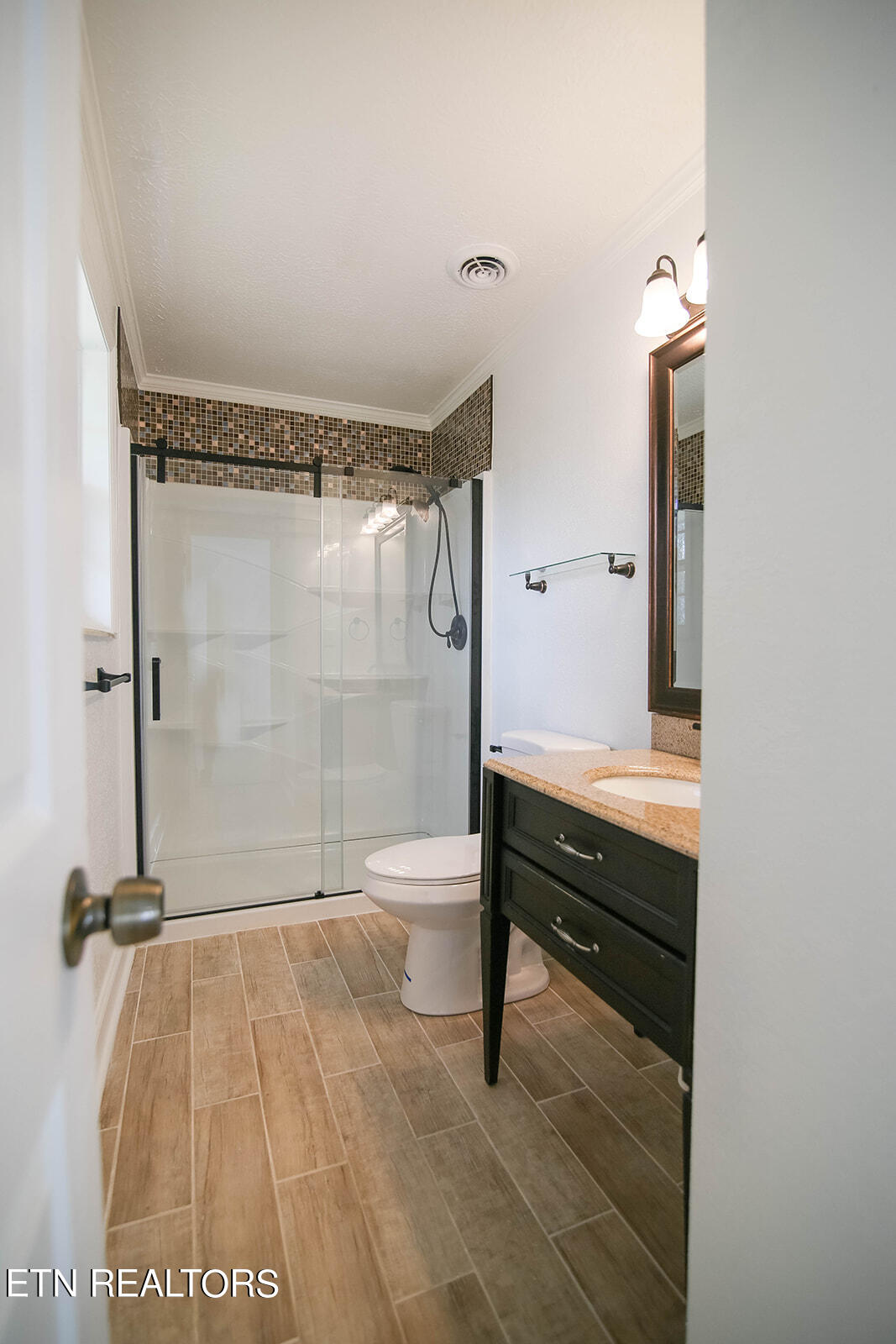 817 Drinnon Drive Morristown, TN 37814 - Photo 16 of 22 7D0C2734_websize