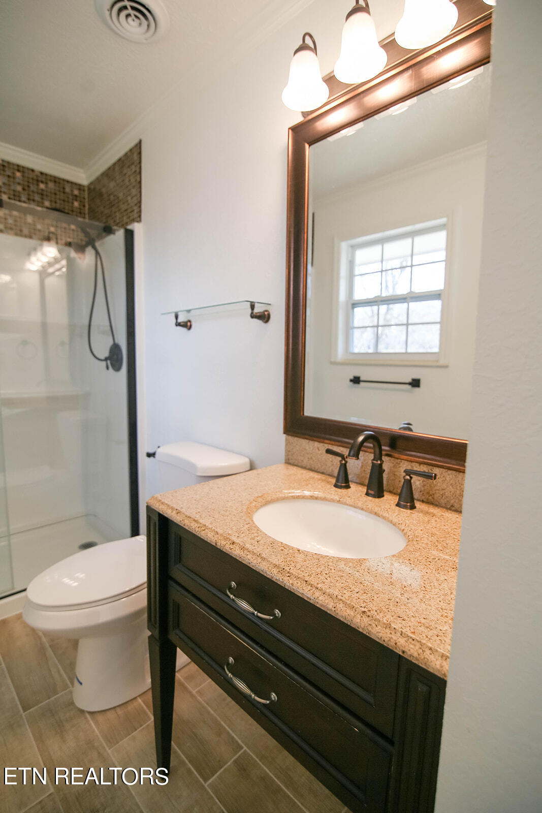 817 Drinnon Drive Morristown, TN 37814 - Photo 17 of 22 7D0C2738_websize