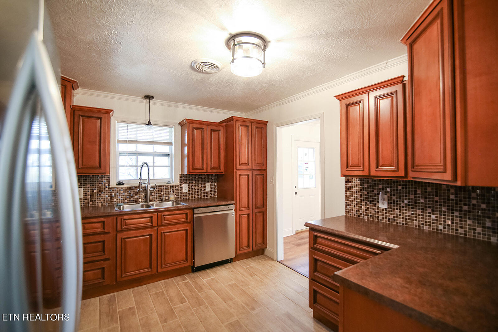 817 Drinnon Drive Morristown, TN 37814 - Photo 10 of 22 7D0C2478_websize