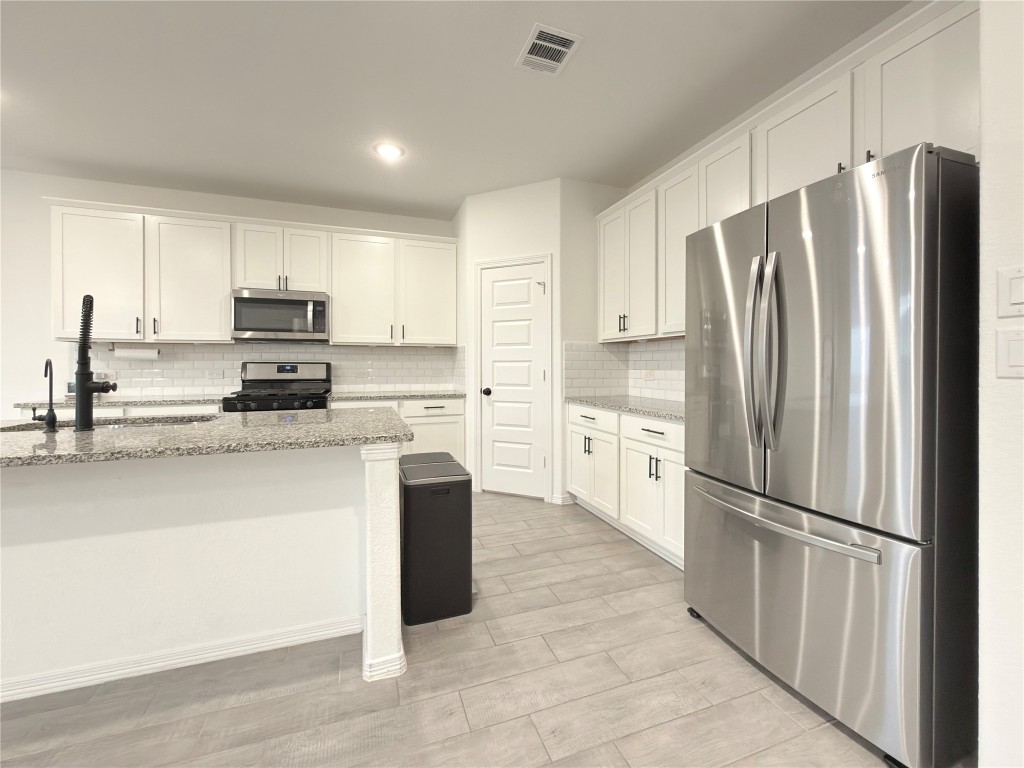 9662 Caney Trails Road Conroe, TX 77303 - Photo 14 of 50