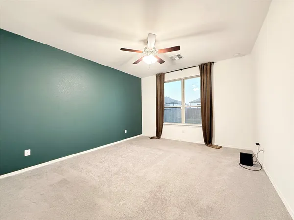 $2,395 | 9662 Caney Trails Road, Conroe, TX 77303