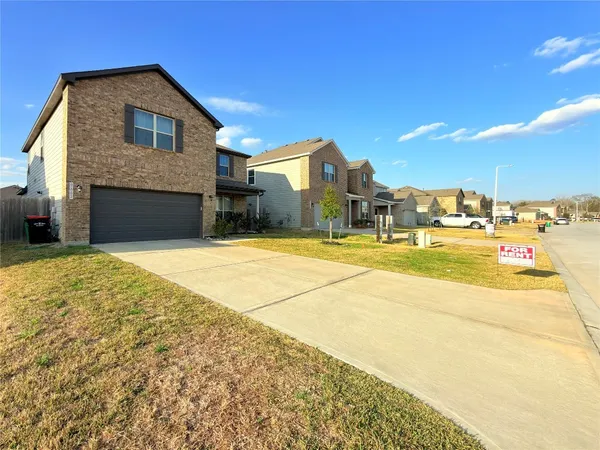 $2,395 | 9662 Caney Trails Road, Conroe, TX 77303