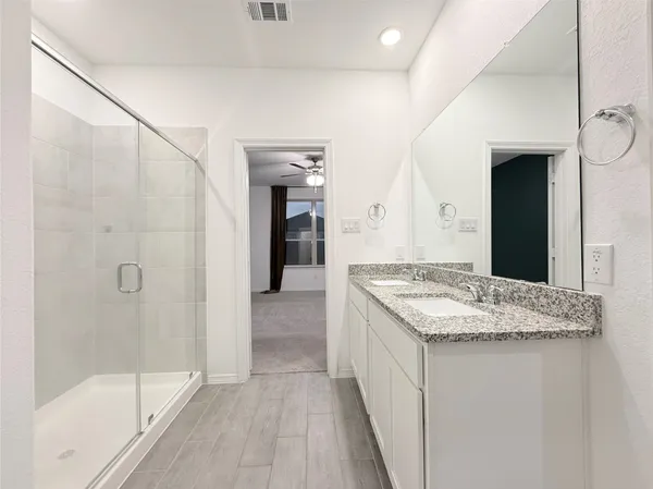 $2,395 | 9662 Caney Trails Road, Conroe, TX 77303