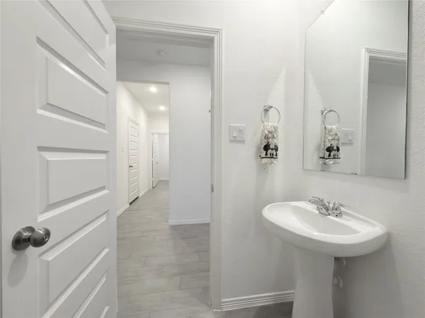 $2,395 | 9662 Caney Trails Road, Conroe, TX 77303