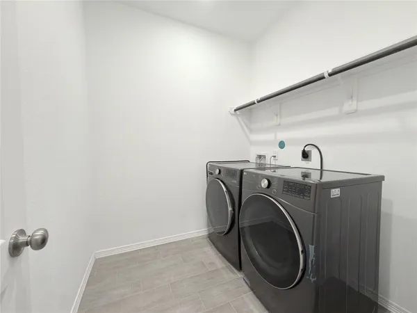 $2,395 | 9662 Caney Trails Road, Conroe, TX 77303