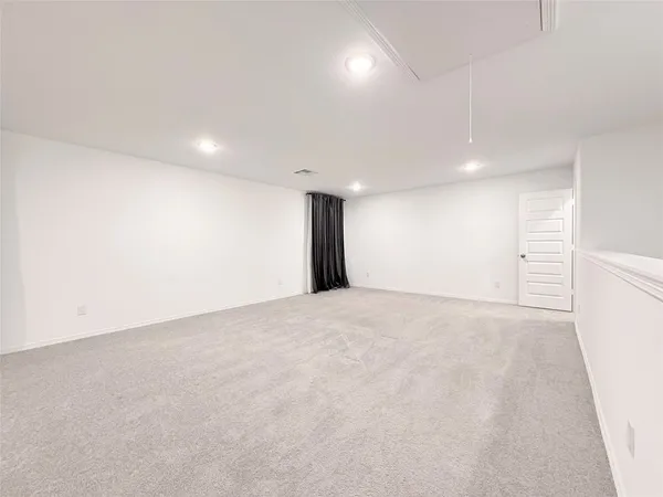 $2,395 | 9662 Caney Trails Road, Conroe, TX 77303