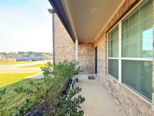 $2,395 | 9662 Caney Trails Road, Conroe, TX 77303