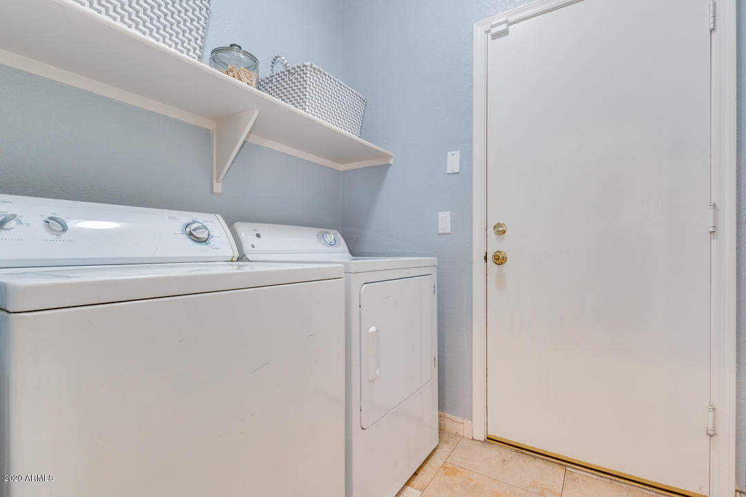 872 South Roca Street Gilbert, AZ 85296 - Photo 28 of 51 Laundry Room