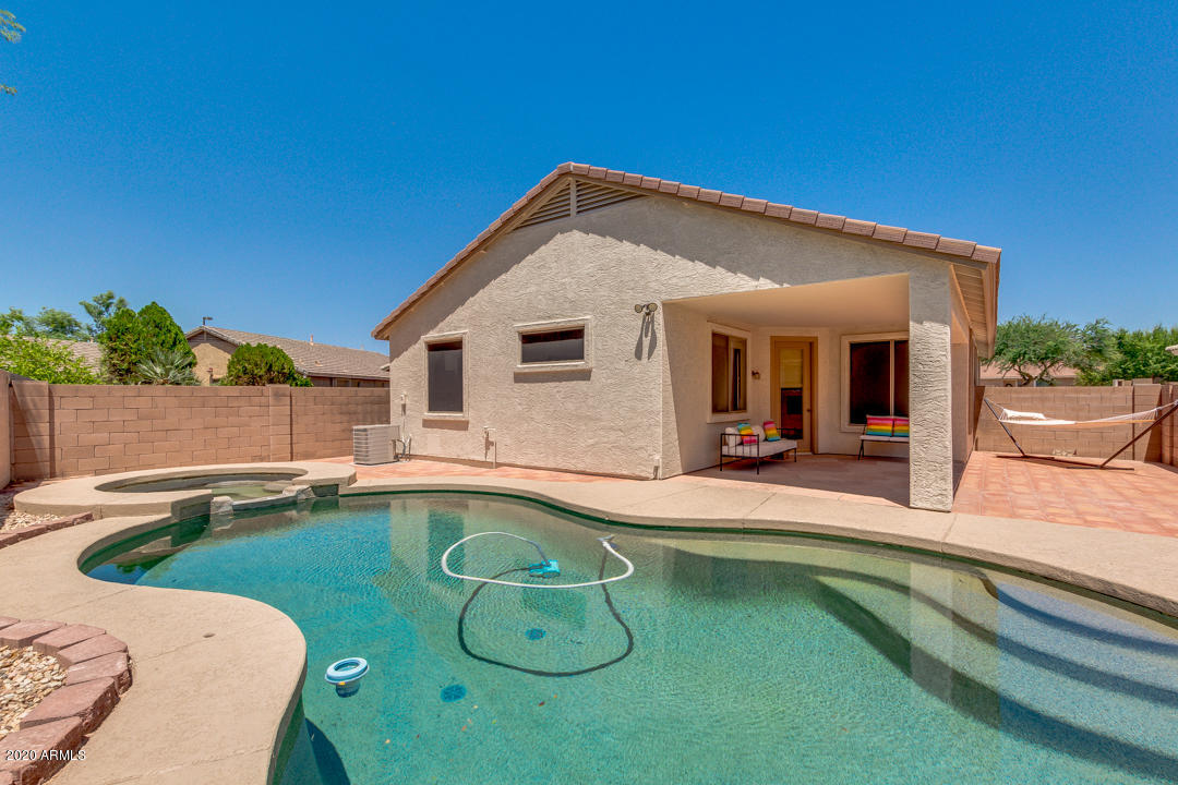 872 South Roca Street Gilbert, AZ 85296 - Photo 29 of 51 Backyard