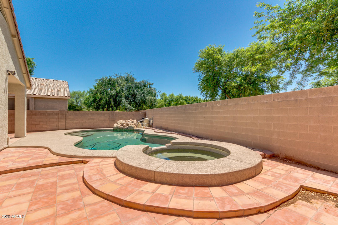 872 South Roca Street Gilbert, AZ 85296 - Photo 33 of 51 Backyard