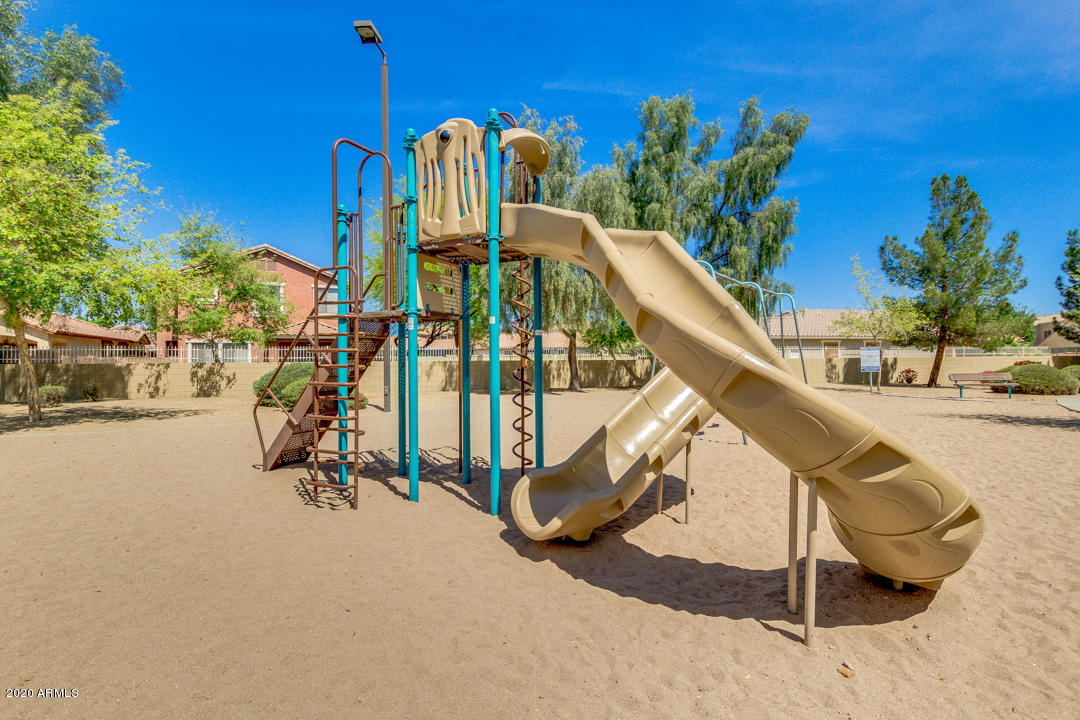 872 South Roca Street Gilbert, AZ 85296 - Photo 48 of 51 Community