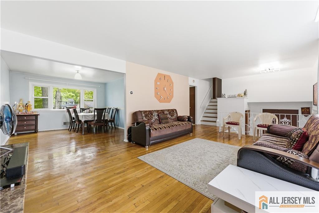 459 Wheeler Road North Brunswick, NJ 08902 - Photo 15 of 30