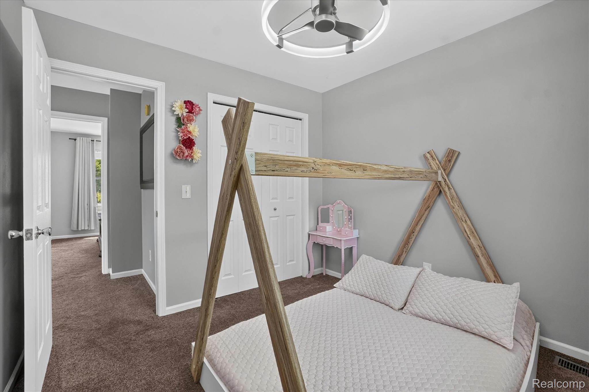 452 Waverly Lane Howell, MI 48843 - Photo 23 of 39 27-452-Waverly-Ln-Howell-WindowStill.jpg