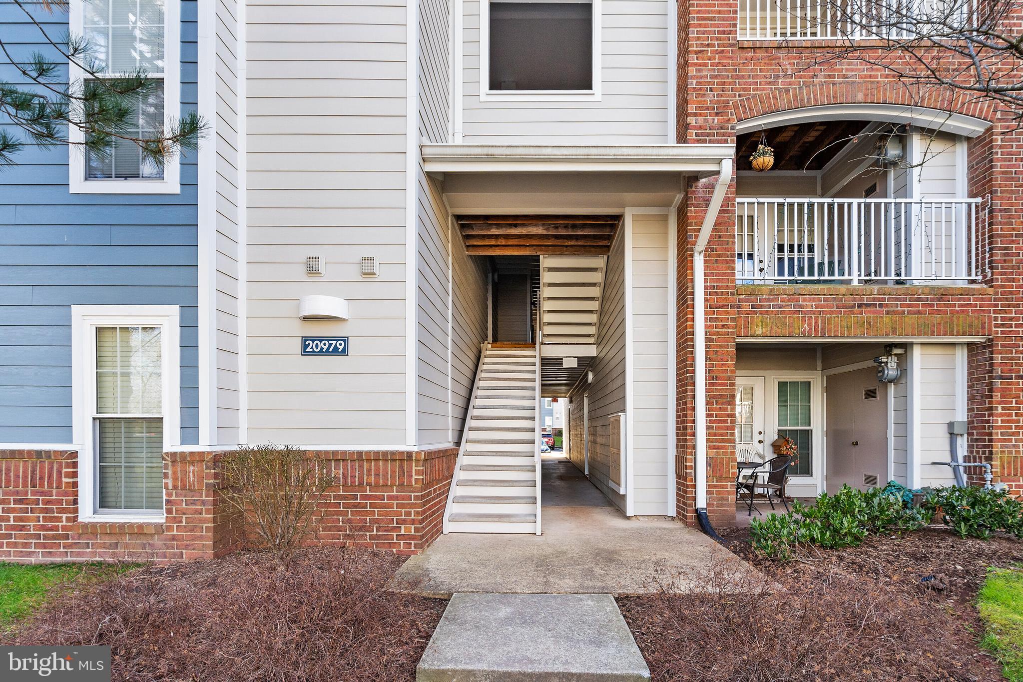 20979 Timber Ridge Terrace, Unit 301 Ashburn, VA 20147 - Photo 4 of 37 Gallery Image 4