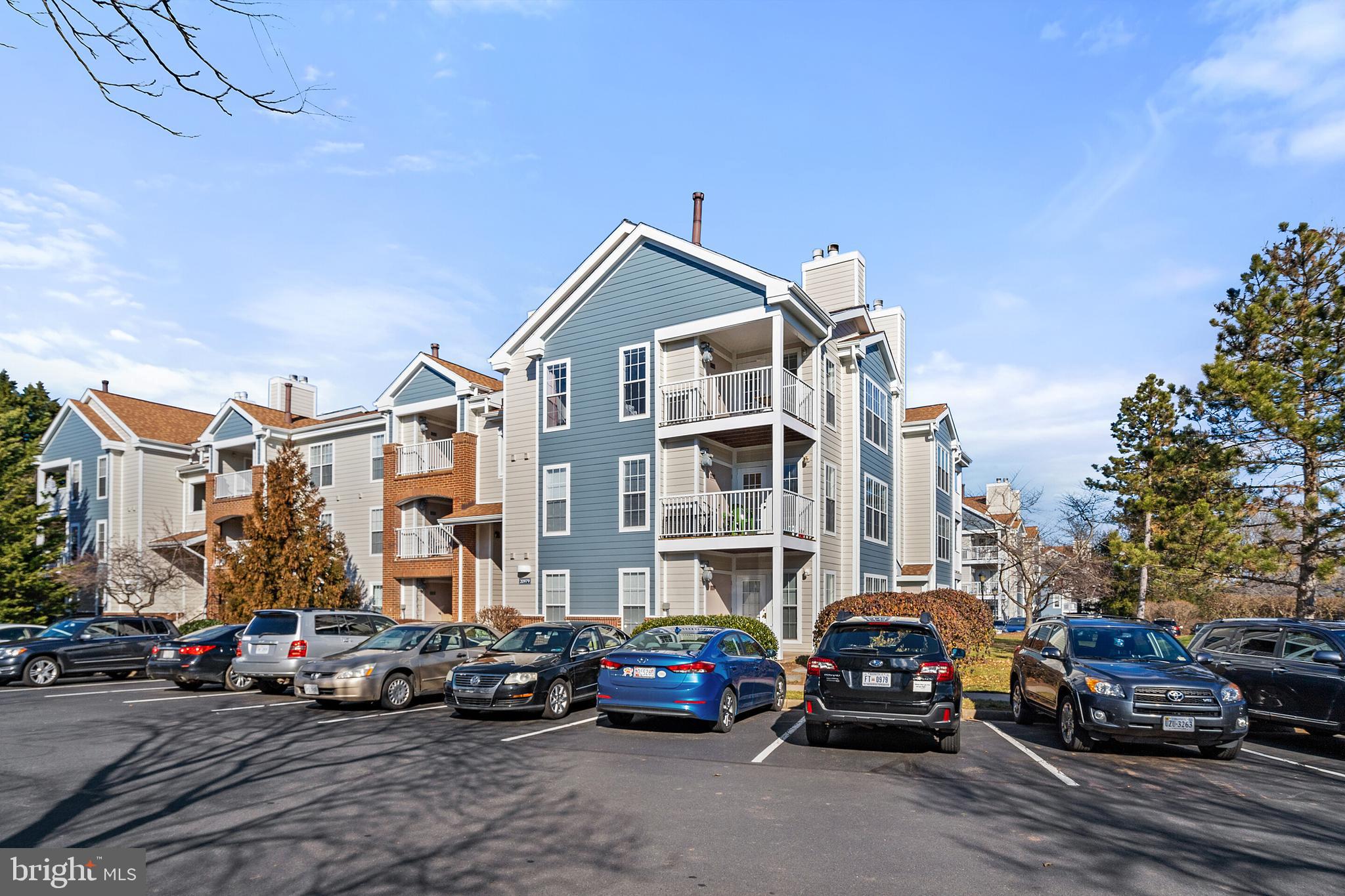 20979 Timber Ridge Terrace, Unit 301 Ashburn, VA 20147 - Photo 34 of 37 Gallery Image 34