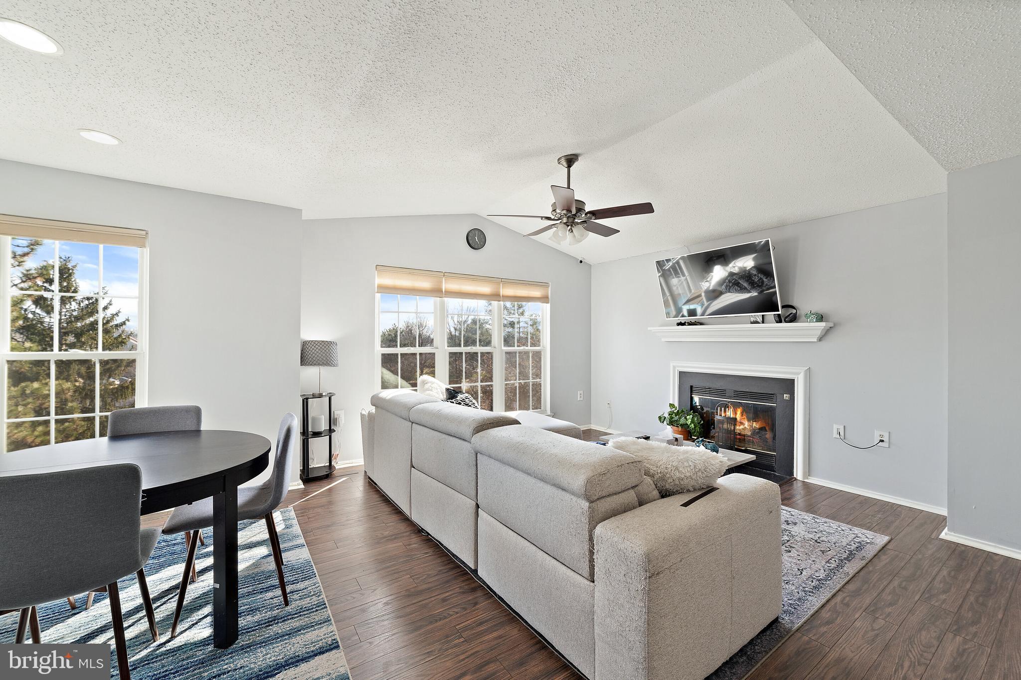 20979 Timber Ridge Terrace, Unit 301 Ashburn, VA 20147 - Photo 9 of 37 Gallery Image 9