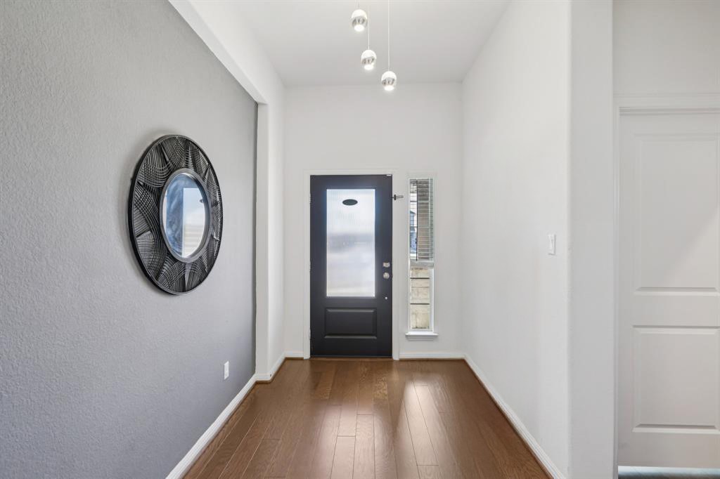 624 Spurlock Way Liberty Hill, TX 78642 - Photo 3 of 35