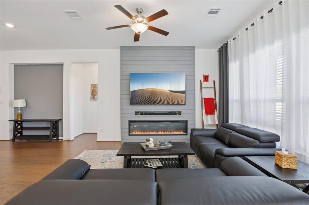 624 Spurlock Way Liberty Hill, TX 78642 - Photo 6 of 35