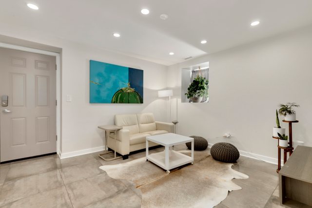 3604 West George Street, Unit G Chicago, IL 60618 - Photo 2 of 19 a living room with furniture and potted plant