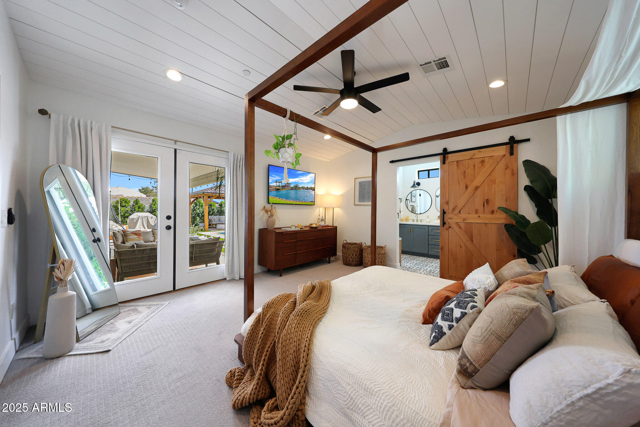 7031 East Monte Vista Road Scottsdale, AZ 85257 - Photo 10 of 23 Primary Bedroom