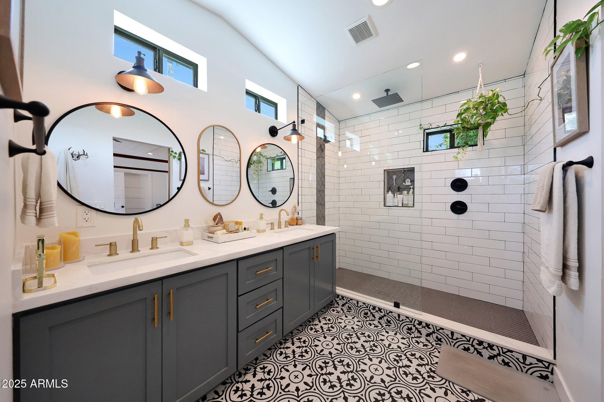 7031 East Monte Vista Road Scottsdale, AZ 85257 - Photo 12 of 23 Primary Bathroom