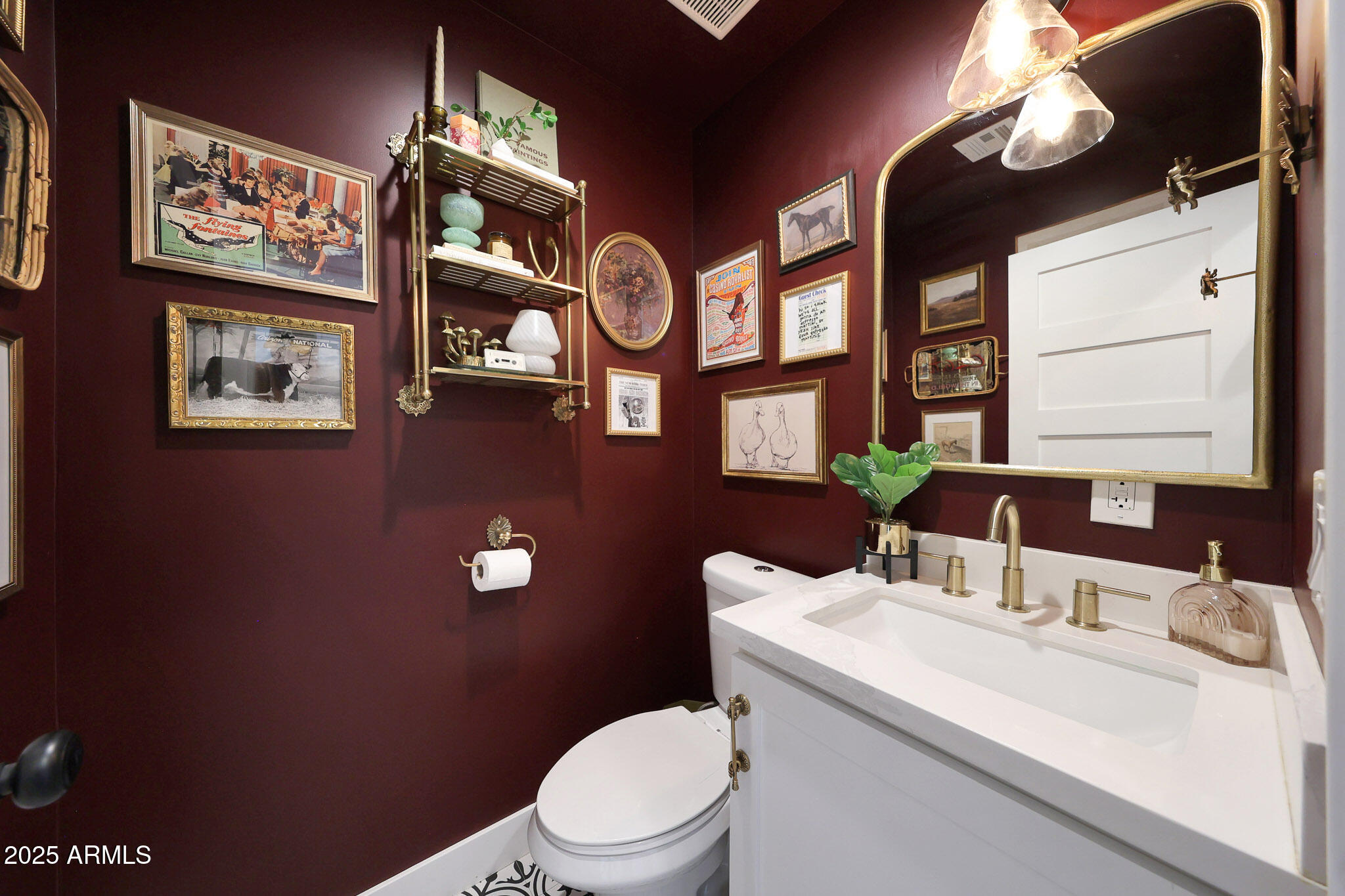 7031 East Monte Vista Road Scottsdale, AZ 85257 - Photo 8 of 23 Guest Half Bathroom