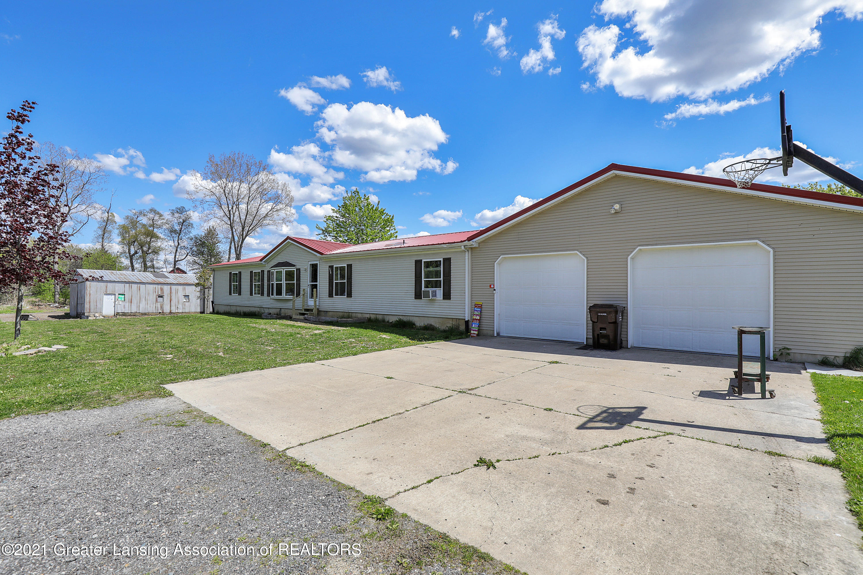 351 West Braden Road Perry, MI 48872 - Photo 2 of 35 9I3A0726