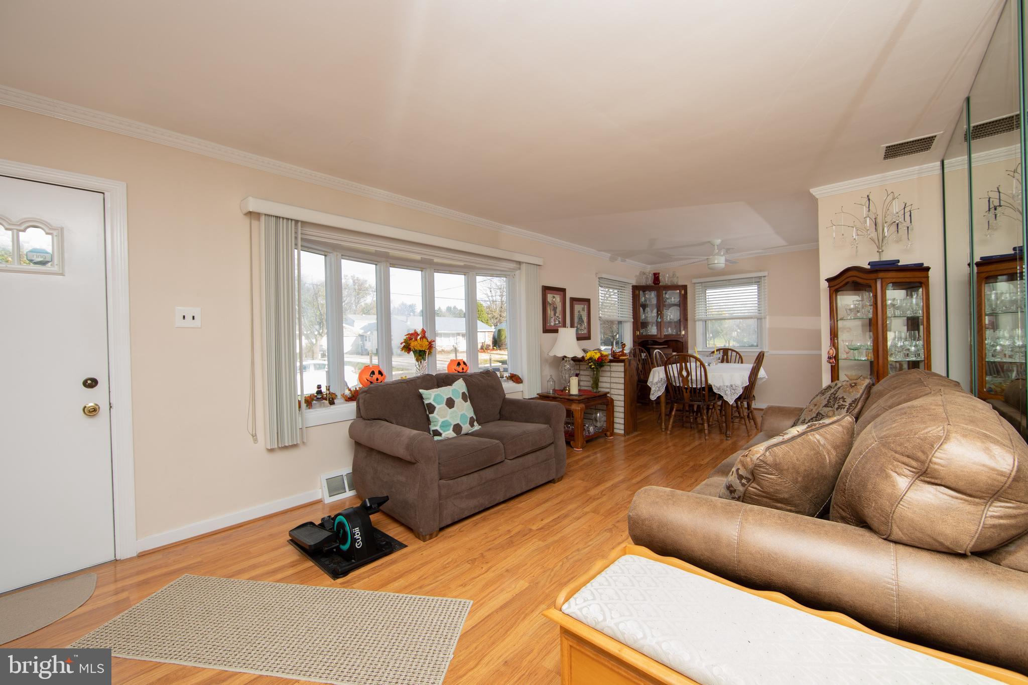 23 Elinor Avenue Stratford, NJ 08084 - Photo 8 of 28