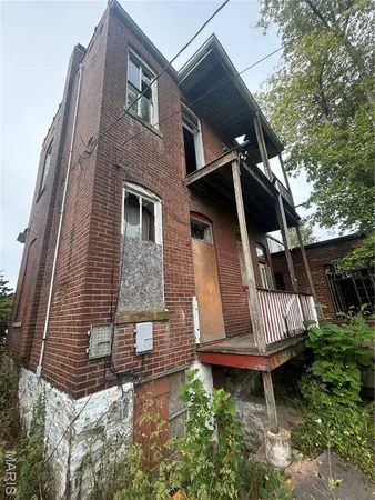 $25,000 | 3123 Chippewa Street, St. Louis, MO 63118