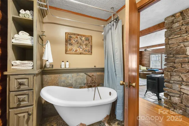 $599,000 | 201 Liberty Road, Waynesville, NC 28785