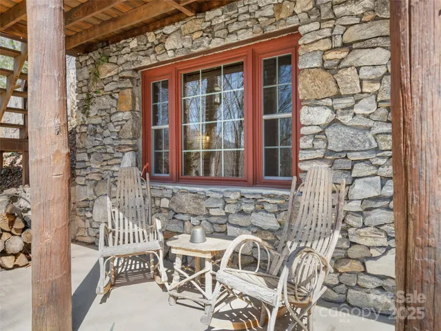 $599,000 | 201 Liberty Road, Waynesville, NC 28785