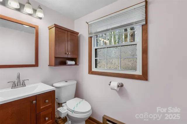 $599,000 | 201 Liberty Road, Waynesville, NC 28785