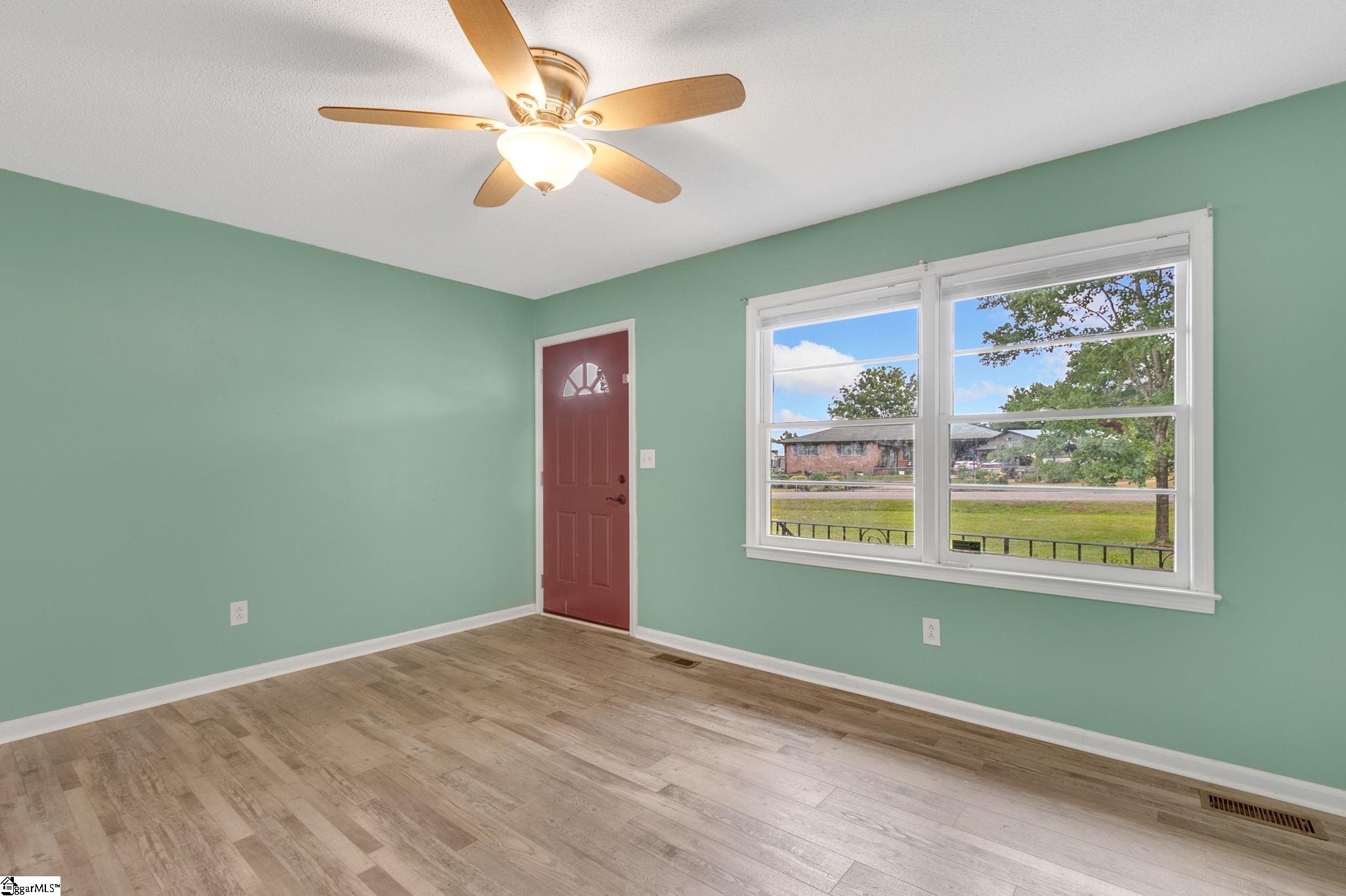 2703 Linmar Circle Anderson, SC 29621 - Photo 8 of 36 Gallery Image 8