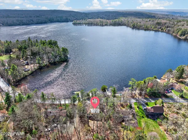 $650,000 | 310 Highway 390, Tafton, PA 18464