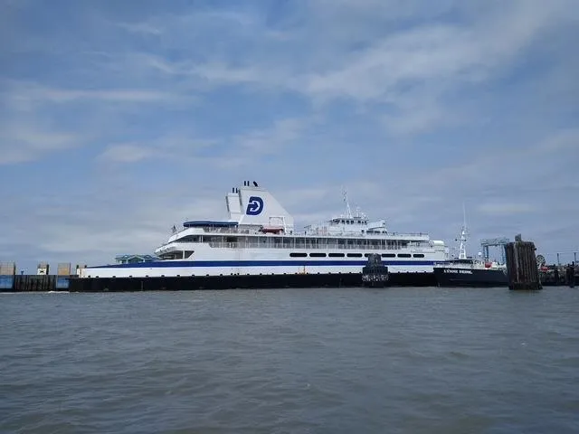 $499,900 | 643 Town Bank Road, North Cape May, NJ 08204