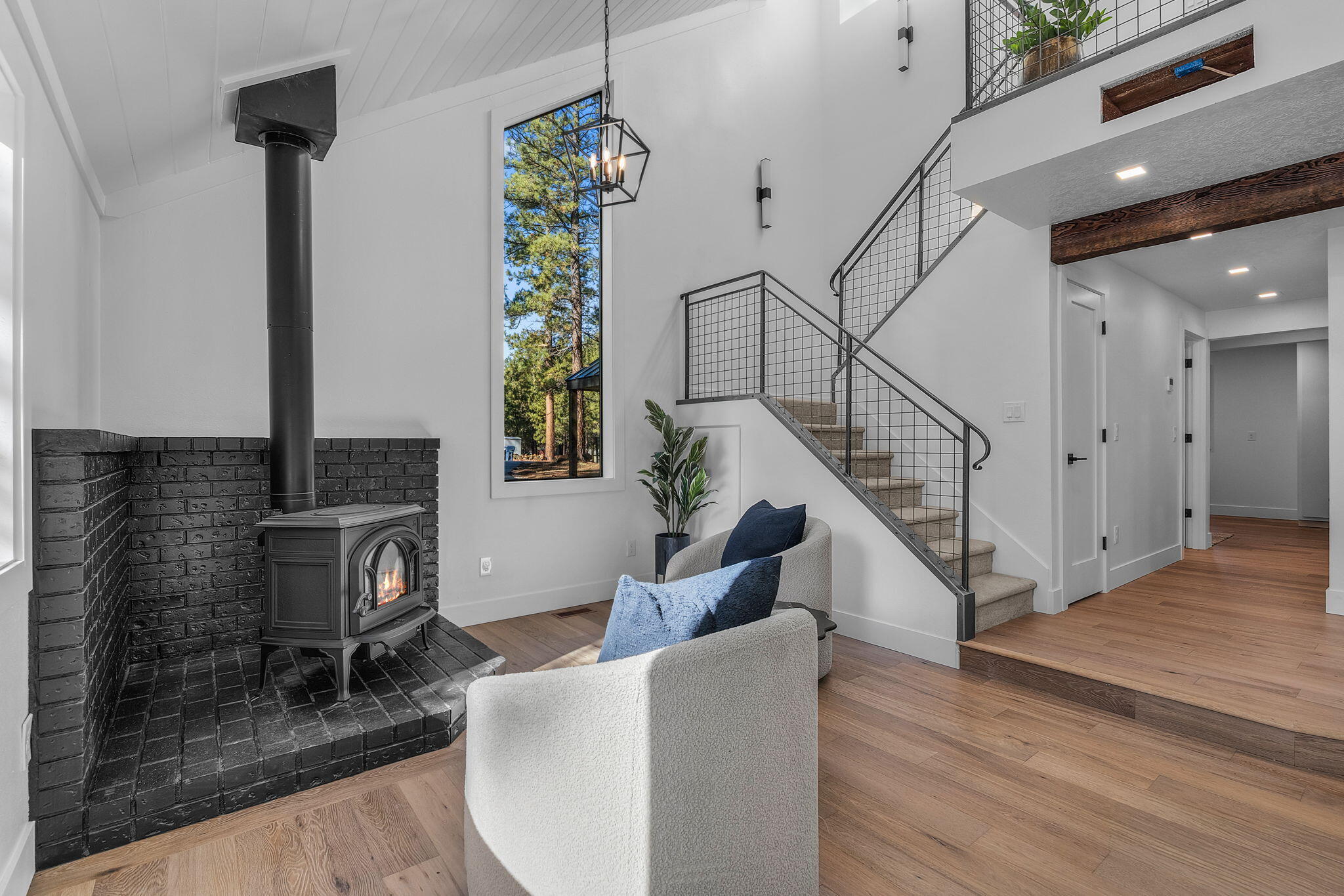 14455 Crossroads Loop Sisters, OR 97759 - Photo 13 of 37
