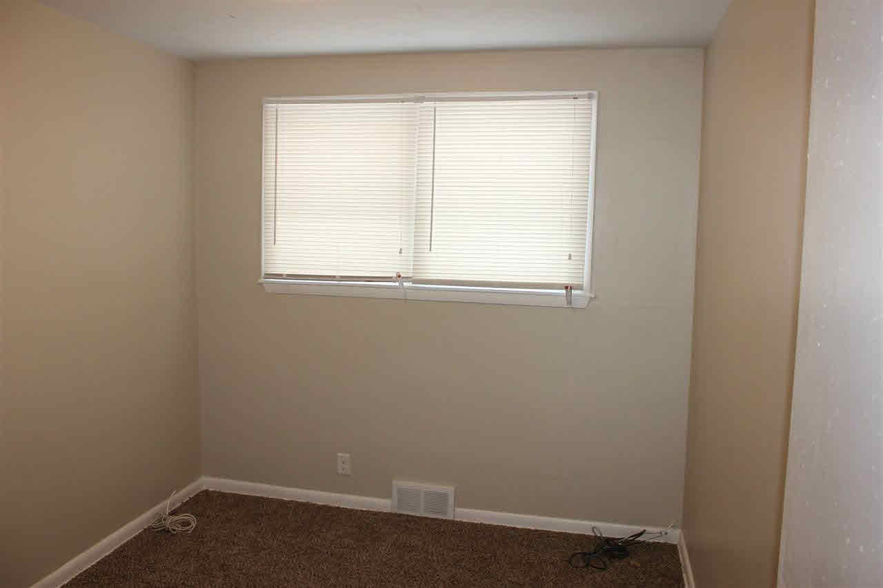 2710 Lapeer Road Flint, MI 48503 - Photo 15 of 52