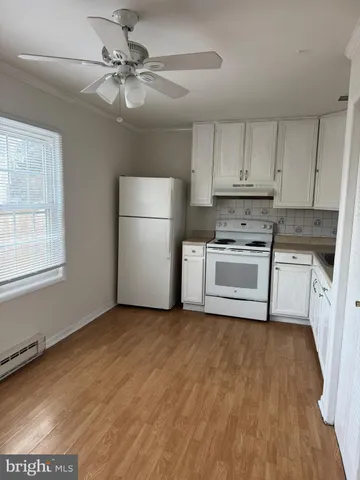 $1,600 | 212 Cameron Street, Berryville, VA 22611