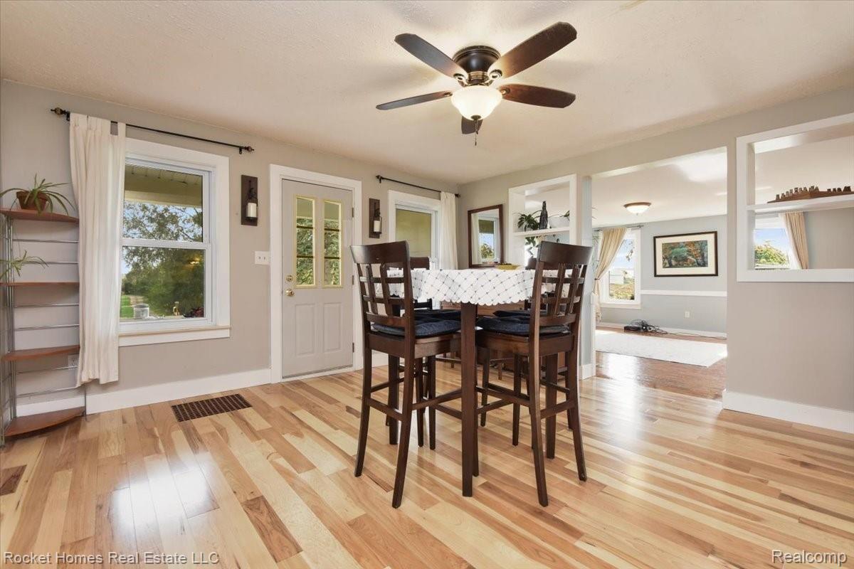 2910 Notten Road Grass Lake, MI 49240 - Photo 5 of 49 23-Sitting Room.jpg