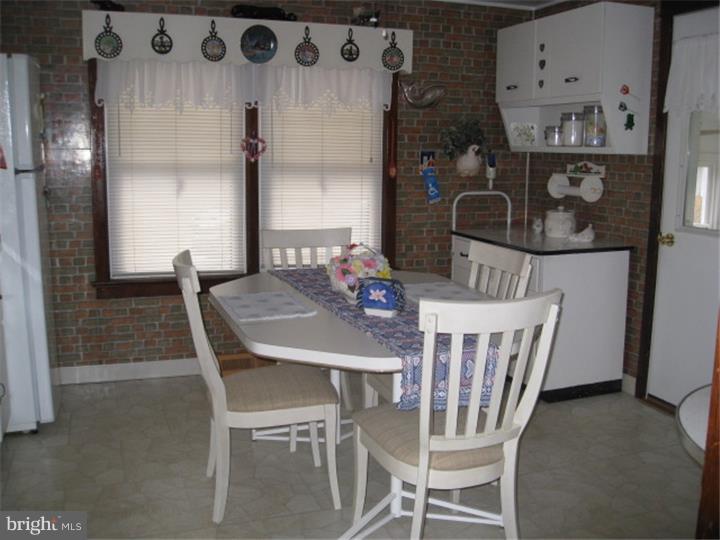 605 Fries Mill Road Williamstown, NJ 08094 - Photo 11 of 25 Kitchen