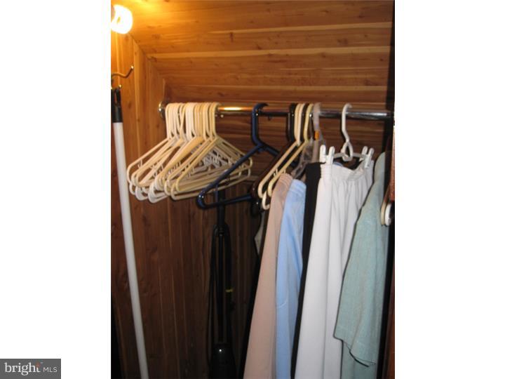 605 Fries Mill Road Williamstown, NJ 08094 - Photo 21 of 25 Closet