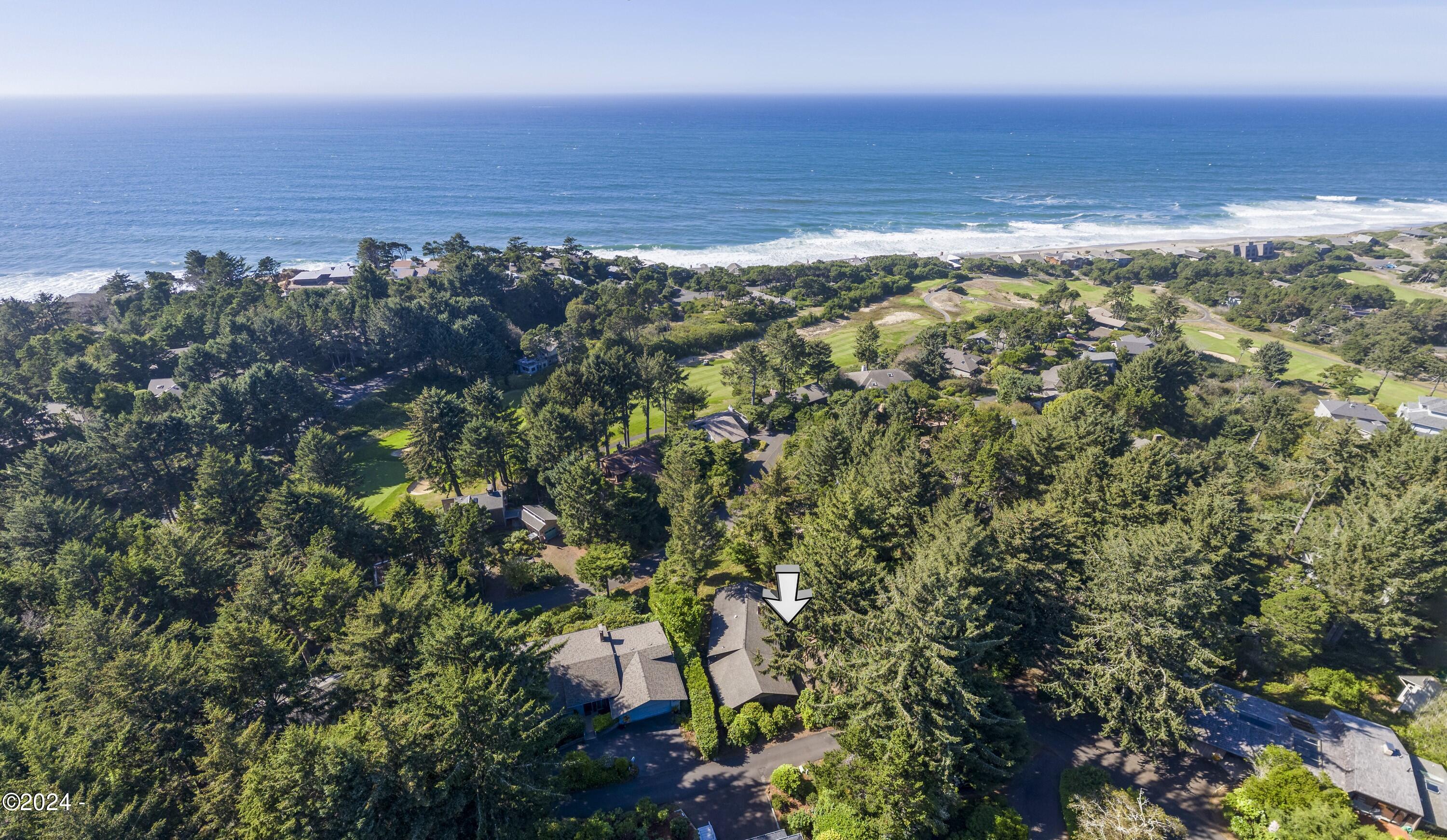 114 Ridge Crest Road Gleneden Beach, OR 97388 - Photo 30 of 40 a view of a city with ocean