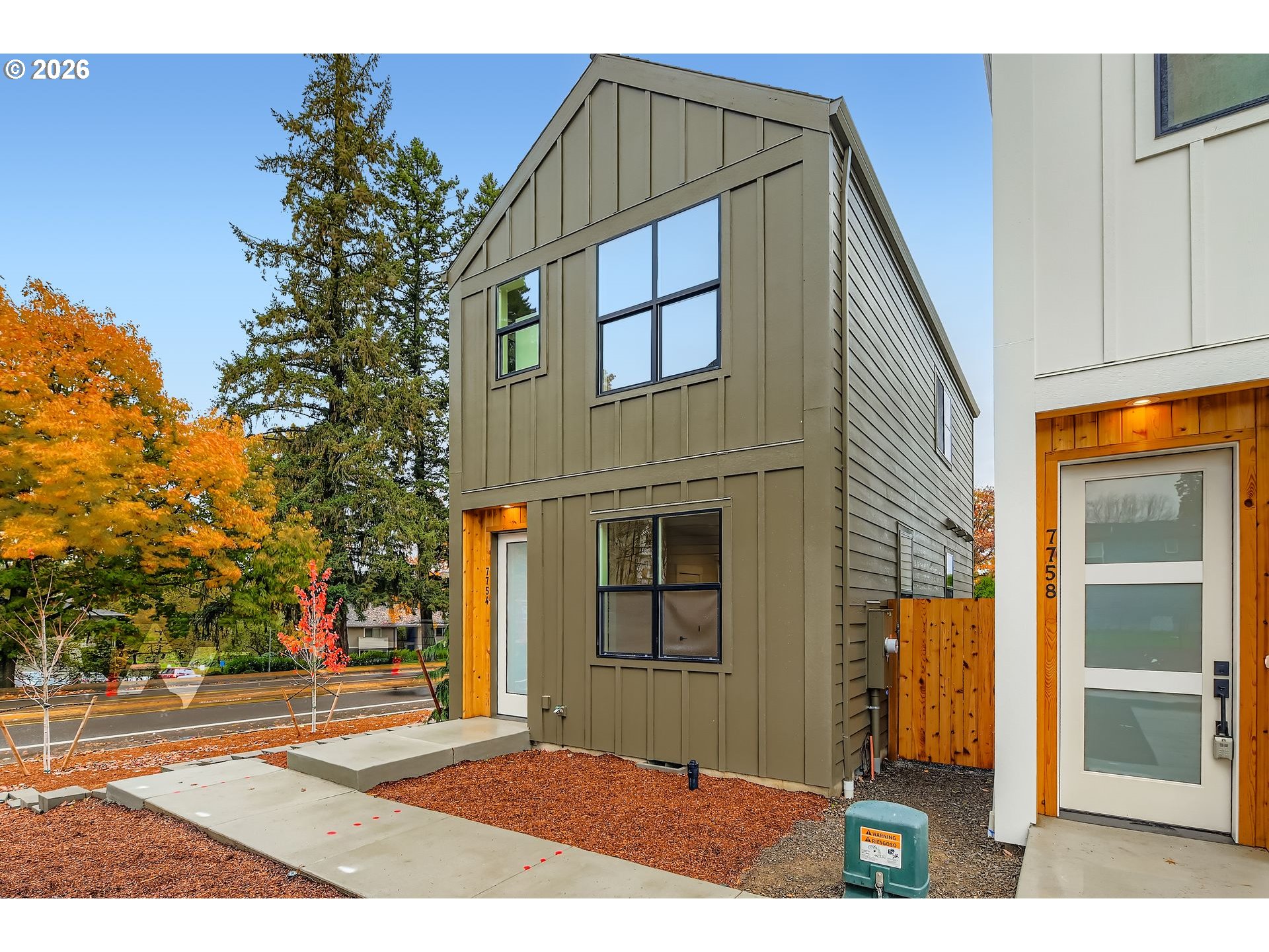 7766 Southwest Bonita Road Tigard, OR 97224 - Photo 4 of 17